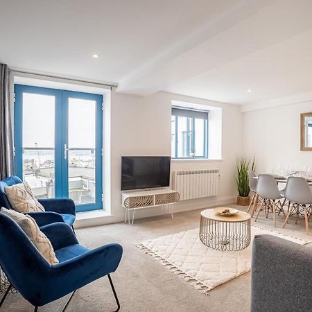 Elegant Fresh Spacious Two Bed Apartment - Juliet Balcony - Sea, Marina, Harbour Views, English Riviera Clock Tower Torquay Zewnętrze zdjęcie