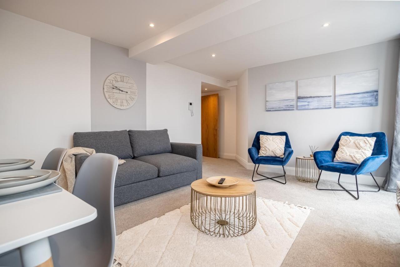 Elegant Fresh Spacious Two Bed Apartment - Juliet Balcony - Sea, Marina, Harbour Views, English Riviera Clock Tower Torquay Zewnętrze zdjęcie