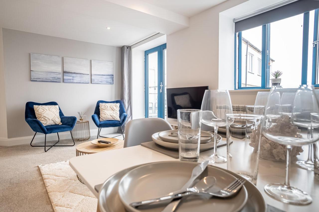 Elegant Fresh Spacious Two Bed Apartment - Juliet Balcony - Sea, Marina, Harbour Views, English Riviera Clock Tower Torquay Zewnętrze zdjęcie
